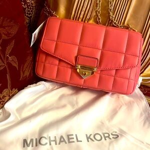Michael Kors authentic Soho Tea Rose golden chain purse